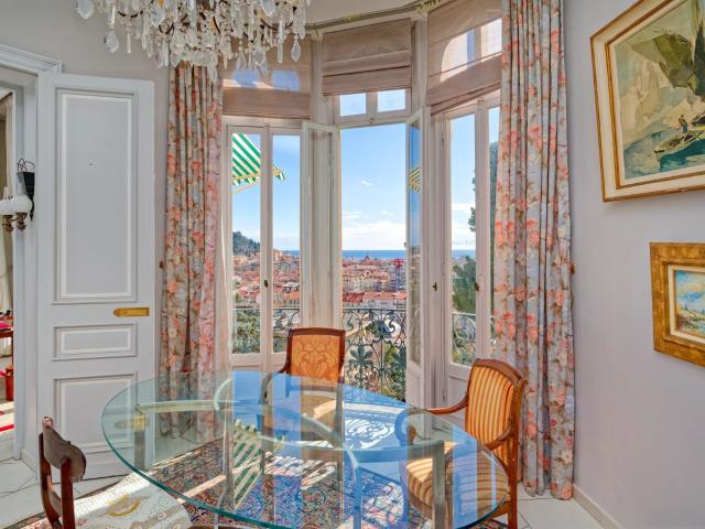 Appartement 5 pièces 173 m²