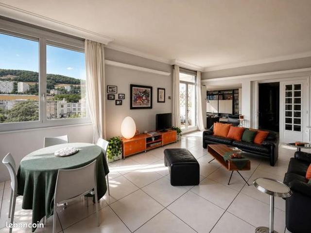 Appartement 5 pièces 174 m²