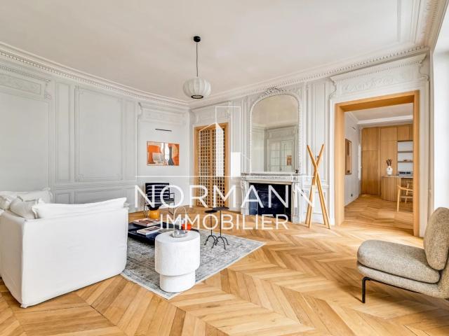 Appartement 5 pièces 176 m²