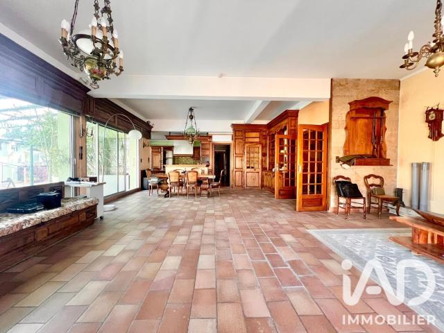 Appartement 5 pièces 176 m²