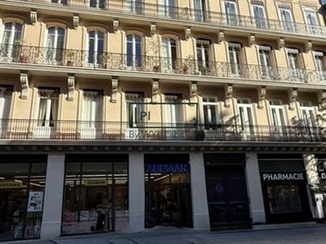 Appartement 5 pièces 177 m²