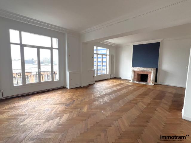Appartement 5 pièces 180 m²