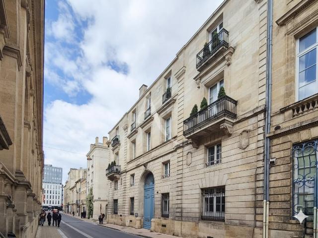 Appartement 5 pièces 180 m²