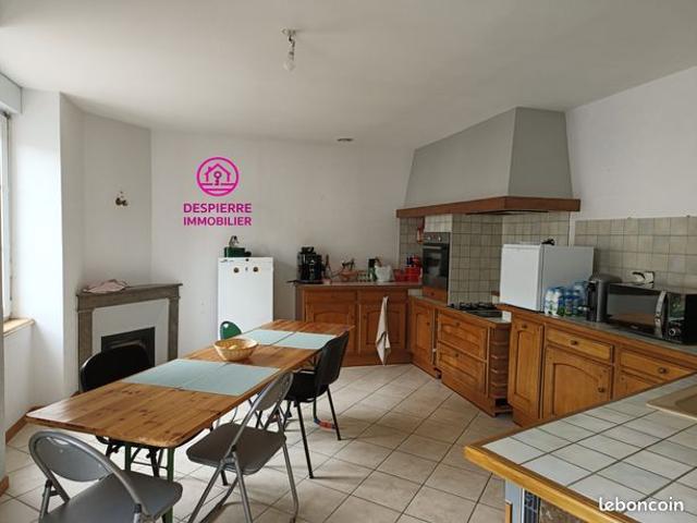 Appartement 5 pièces 180 m²