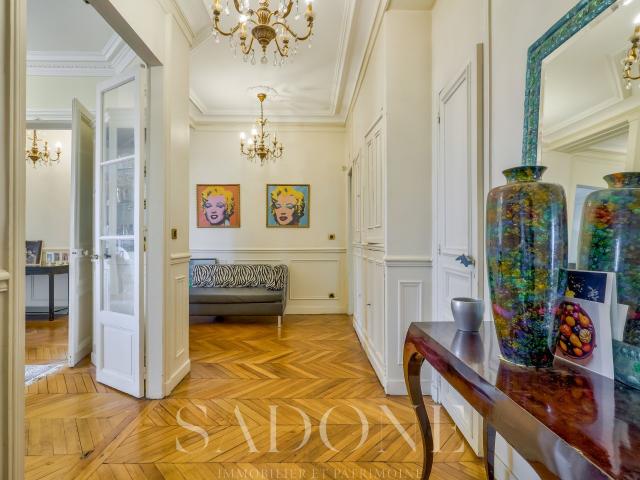 Appartement 5 pièces 180 m²