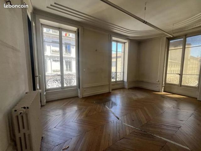 Appartement 5 pièces 181 m²