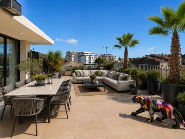 APPARTEMENT 5 PIECES 182 m2 avec rooftop