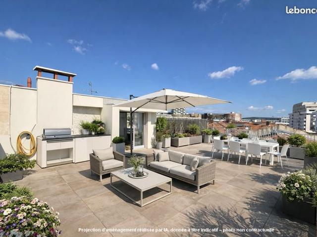 Appartement 5 pièces 182 m²