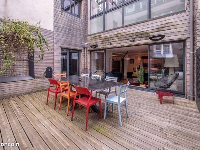 Appartement 5 pièces 182 m²