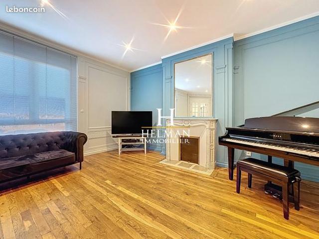 Appartement 5 pièces 182 m²