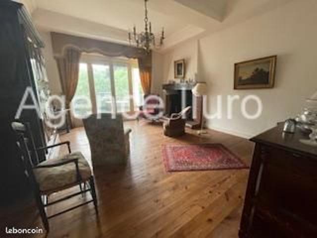 Appartement 5 pièces 183 m²