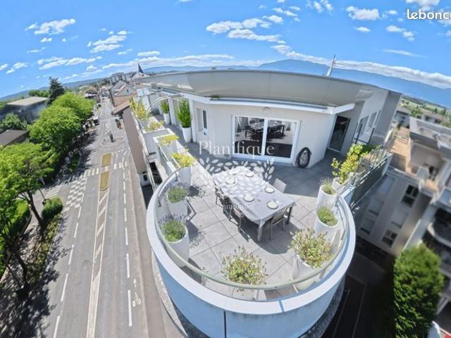 Appartement 5 pièces 183 m²