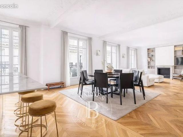 Appartement 5 pièces 184 m²