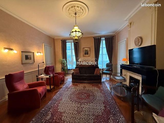 Appartement 5 pièces 185 m²