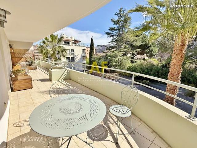 Appartement 5 pièces 185 m²