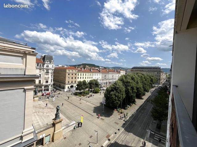 Appartement 5 pièces 186 m²
