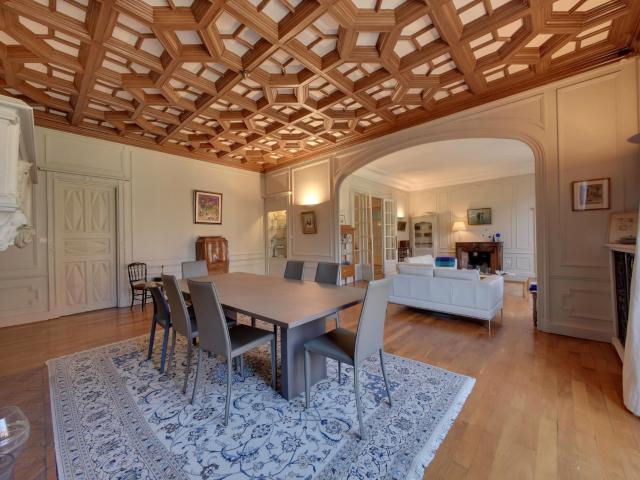 Appartement 5 pièces 187 m²