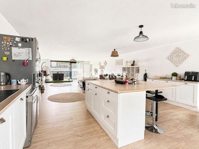 Appartement 5 pièces 190 m²