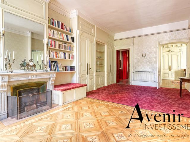 Appartement 5 pièces 190 m²