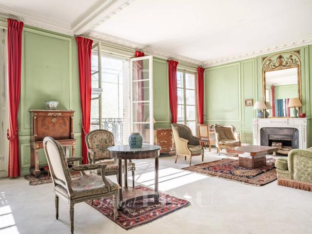 Appartement 5 pièces 191 m²