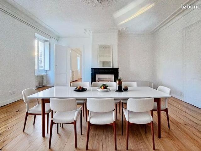 Appartement 5 pièces 195 m²