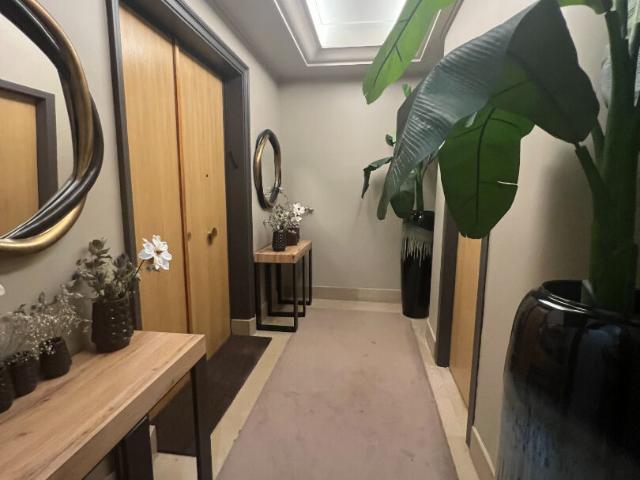 Appartement 5 pièces 195 m²
