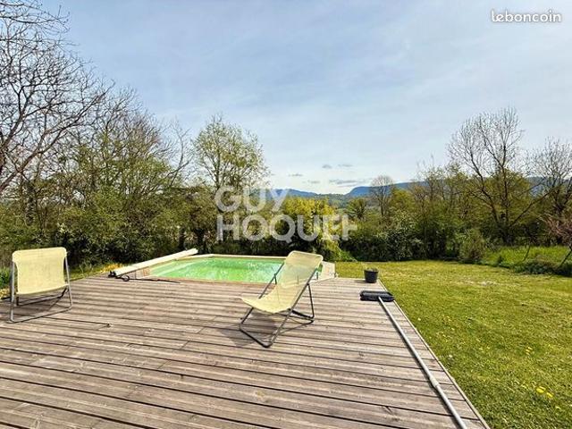 Appartement 5 pièces 196 m²