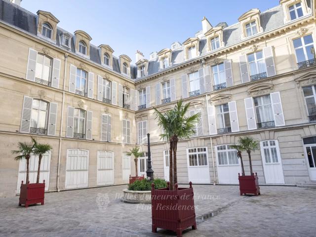 Appartement 5 pièces 197 m²