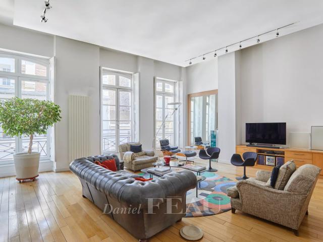 Appartement 5 pièces 198 m²