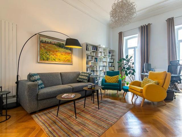Appartement 5 pièces 198 m²