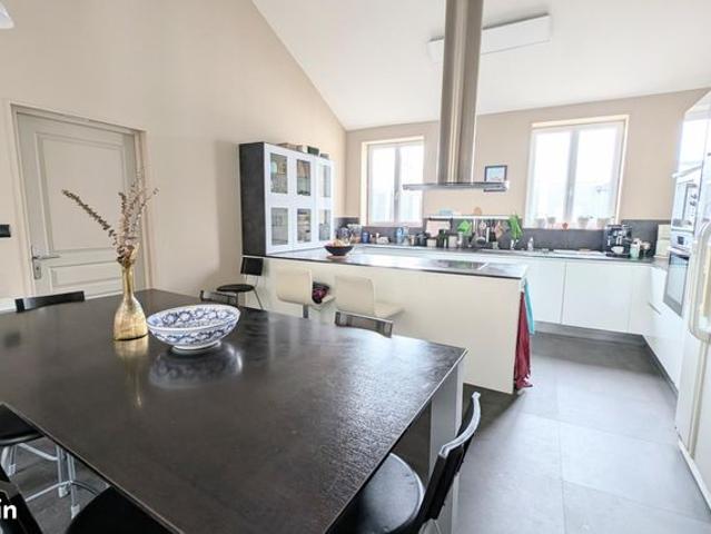 Appartement 5 pièces 202 m²
