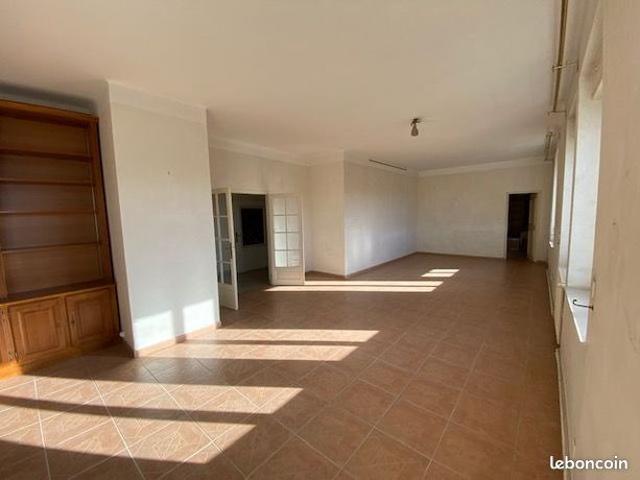 Appartement 5 pièces 215 m²