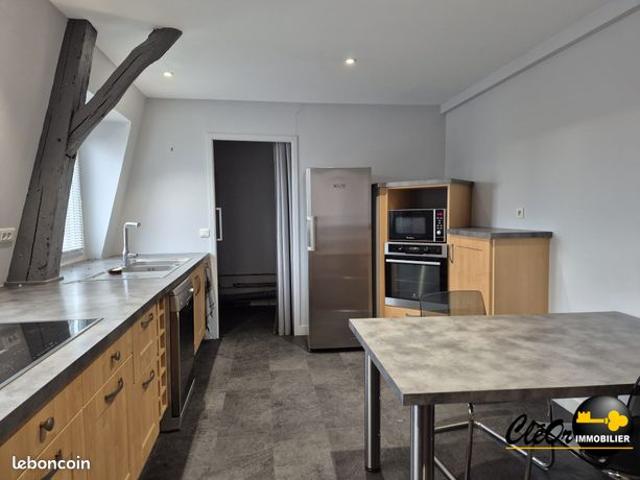 Appartement 5 pièces 216 m²