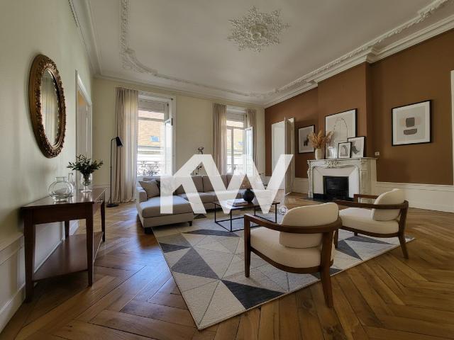 Appartement 5 pièces 219 m²