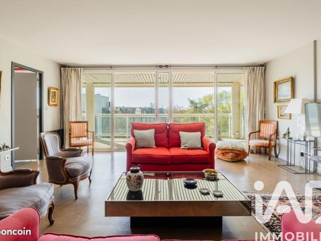 Appartement 5 pièces 220 m²