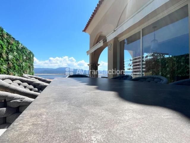 Appartement 5 pièces 220 m²