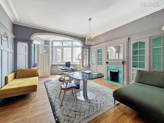 Appartement 5 pièces 220 m²