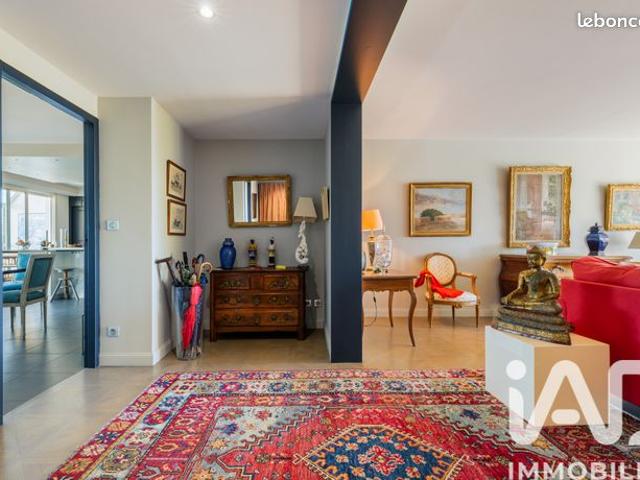 Appartement 5 pièces 220 m²