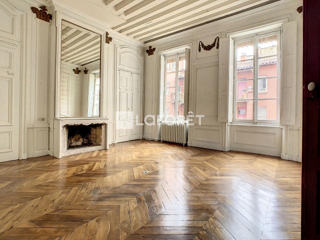 Appartement 5 pièces 222 m²