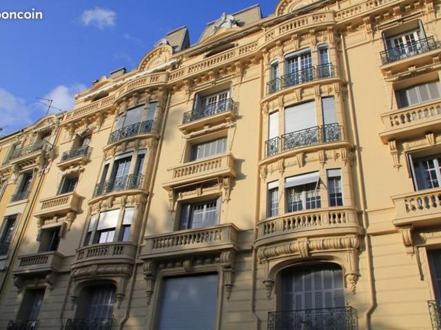 Appartement 5 pièces 225 m²