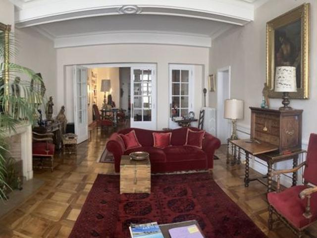 Appartement 5 pièces 226 m²
