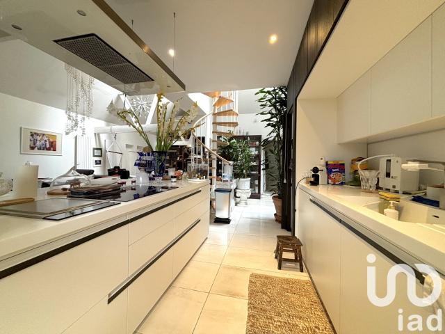 Appartement 5 pièces 230 m²