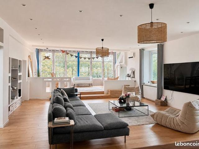 Appartement 5 pièces 230 m²