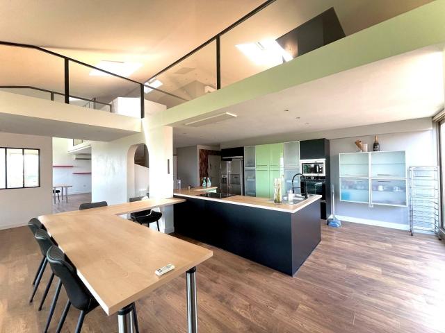 Appartement 5 pièces 235 m²