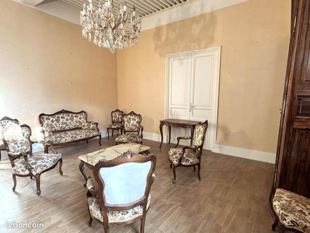 Appartement 5 pièces 255 m²