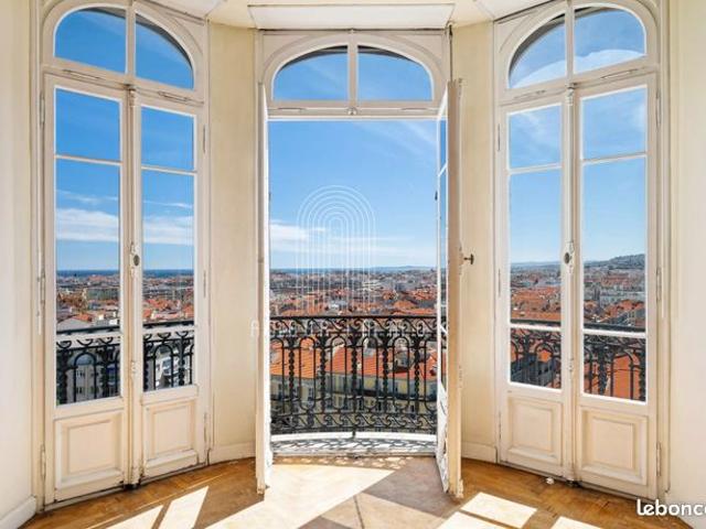 Appartement 5 pièces 267 m²