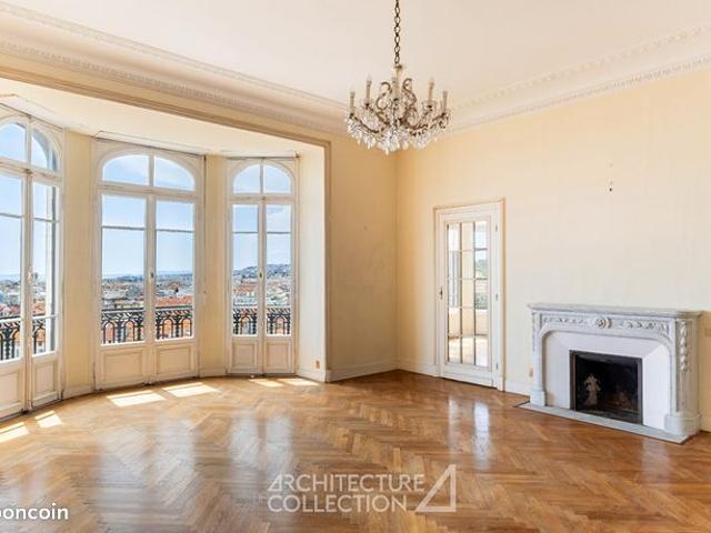 Appartement 5 pièces 267 m²