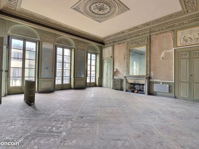 Appartement 5 pièces 305 m²