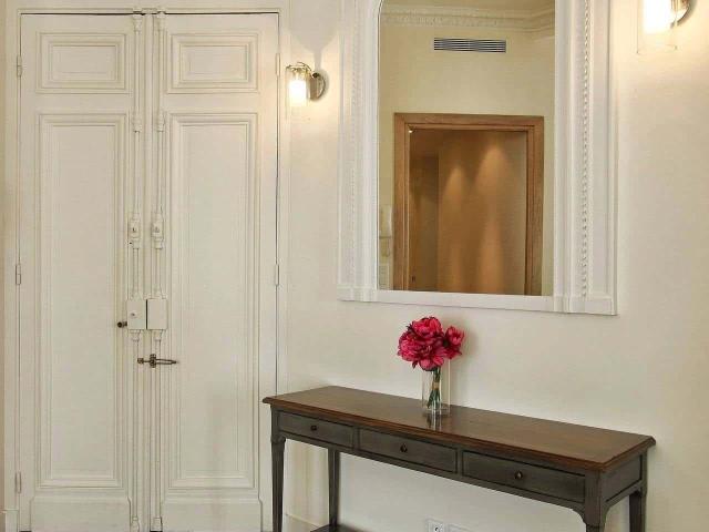 APPARTEMENT 5 PIÈCES 3 CHAMBRES 2 SALLES DE BAIN PASSY