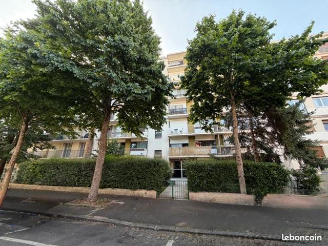 Appartement 5 pièces vendu occupé
